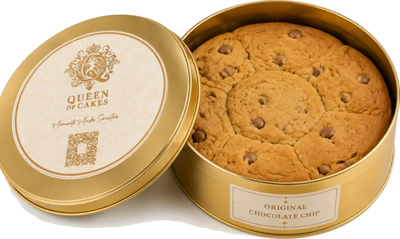Warm classic milk chocolate chip cookie tin